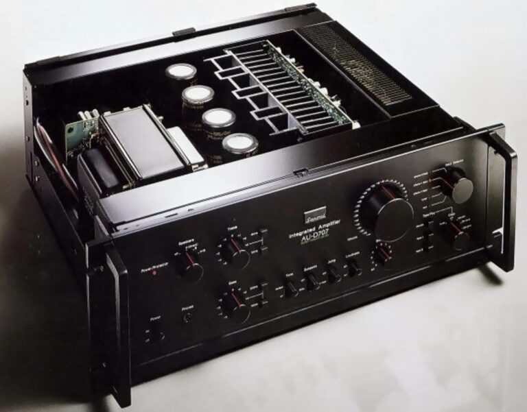 AU-D707